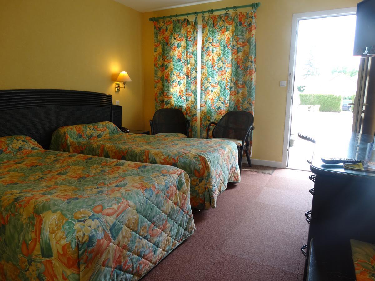 Logis Hotel Du Pont Neuf Le Veurdre Eksteriør bilde