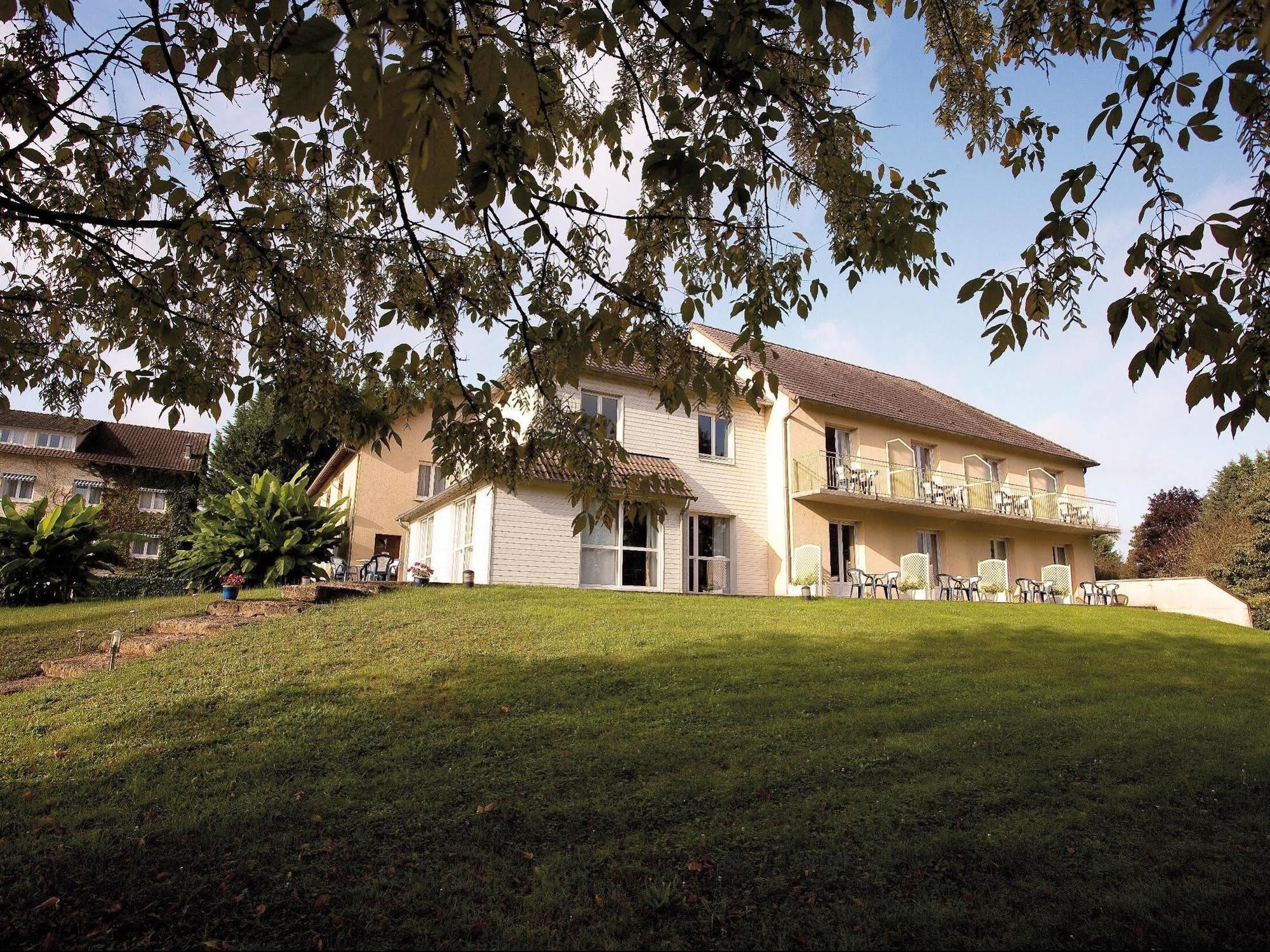 Logis Hotel Du Pont Neuf Le Veurdre Eksteriør bilde